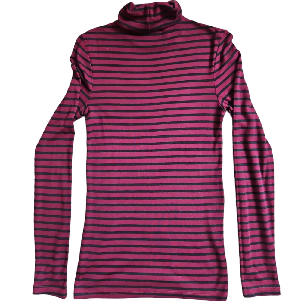 Splendid • Turtle Neck - Picture 3 of 5